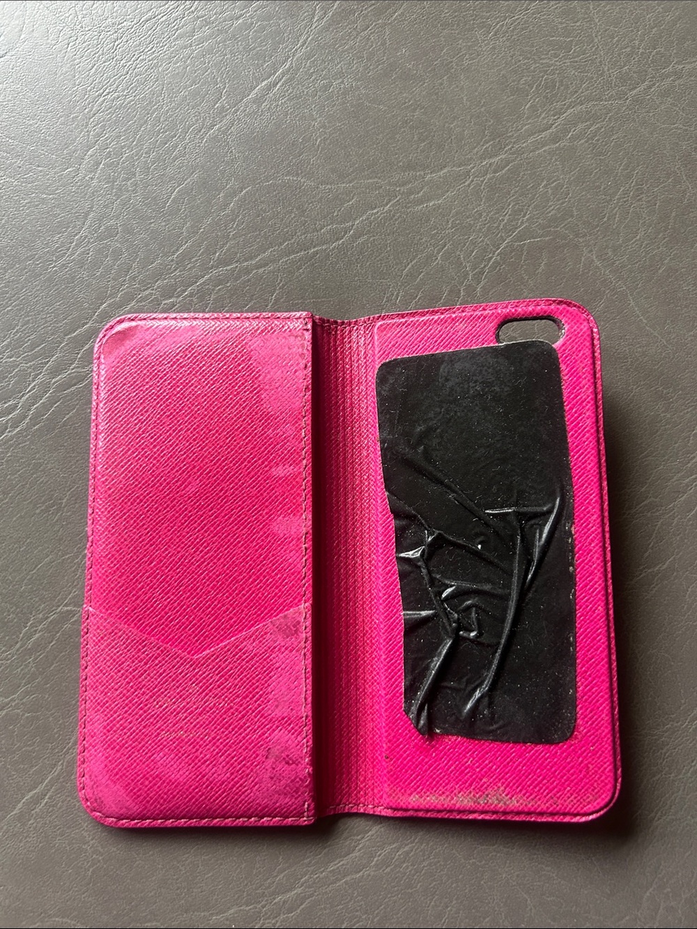 For crafting purposesā¦small Authentic Louis Vuitton Apple iPhone case.